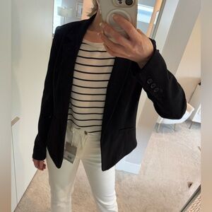 🖤 Lauren Conrad Classic Black Blazer
Size: 8